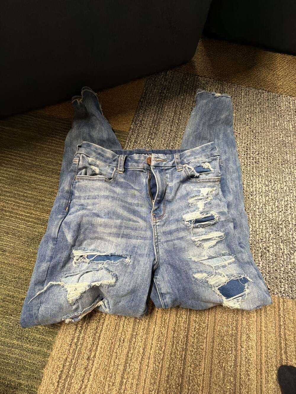 American Eagle Next Level Stretch Distressed Skinny Jeans Size 8